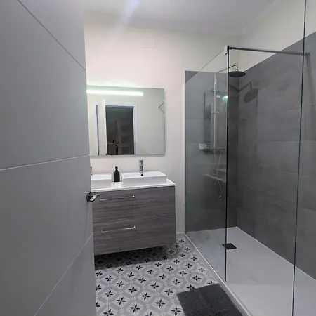 Gracia Parkside Flat - Only For Of Than 32 Nights 公寓 巴塞罗那
