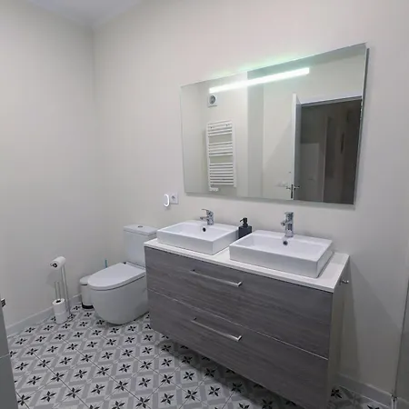 Gracia Parkside Flat - Only For Of Than 32 Nights *