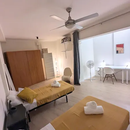公寓 Gracia Parkside Flat - Only For Of Than 32 Nights 巴塞罗那
