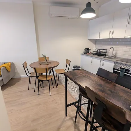 Gracia Parkside Flat - Only For Of Than 32 Nights 公寓